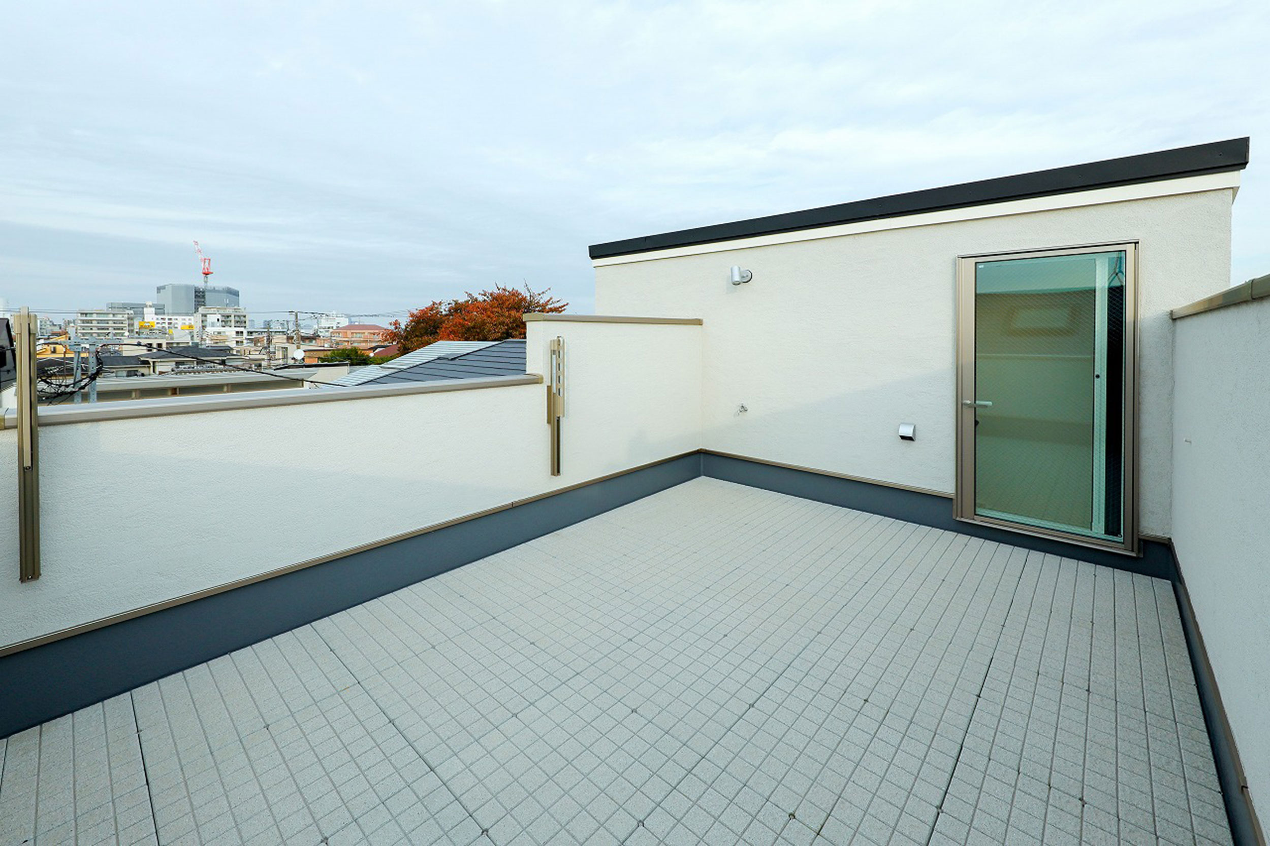 ルーフバルコニー